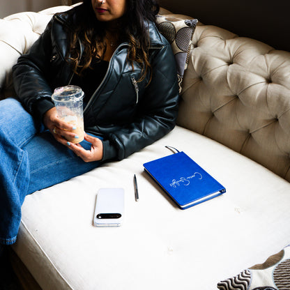 Cosmic Starlight - A Guided Healing Journal to Calm Your Mind, Clear Your Energy & Reconnect With Yourself